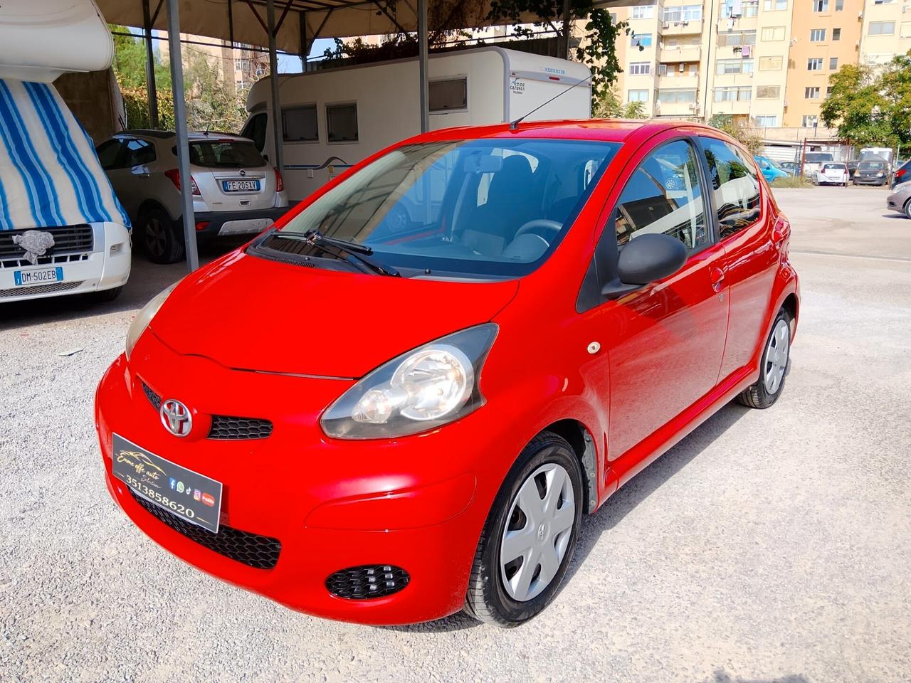 Toyota Aygo 1.0 12V VVT-i 5 porte Now 2011
