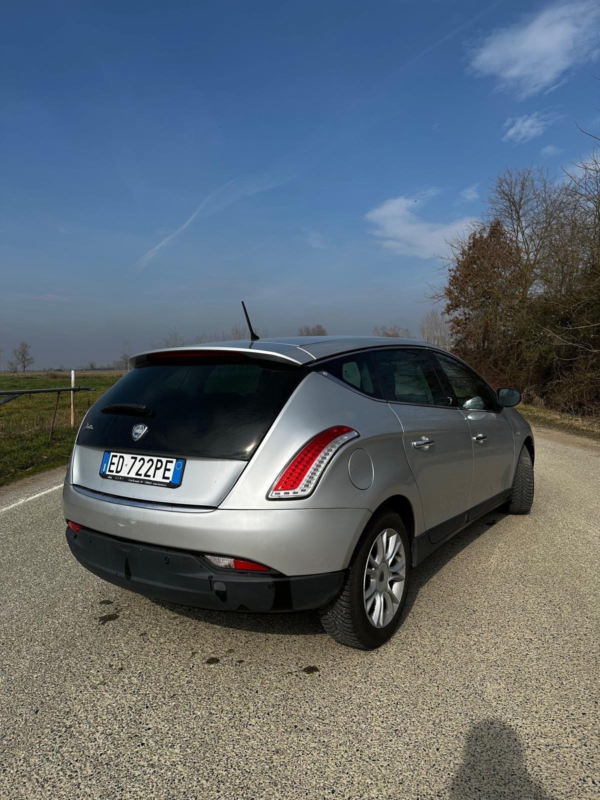 Lancia Delta 1.6 MJT DPF Selectronic Argento