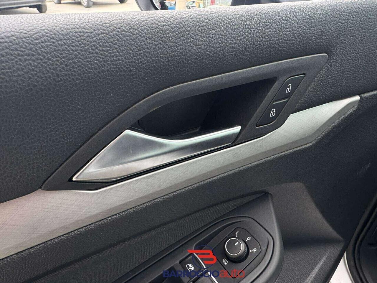 VW Golf 2.0 TDI 115 CV SCR Life-2021