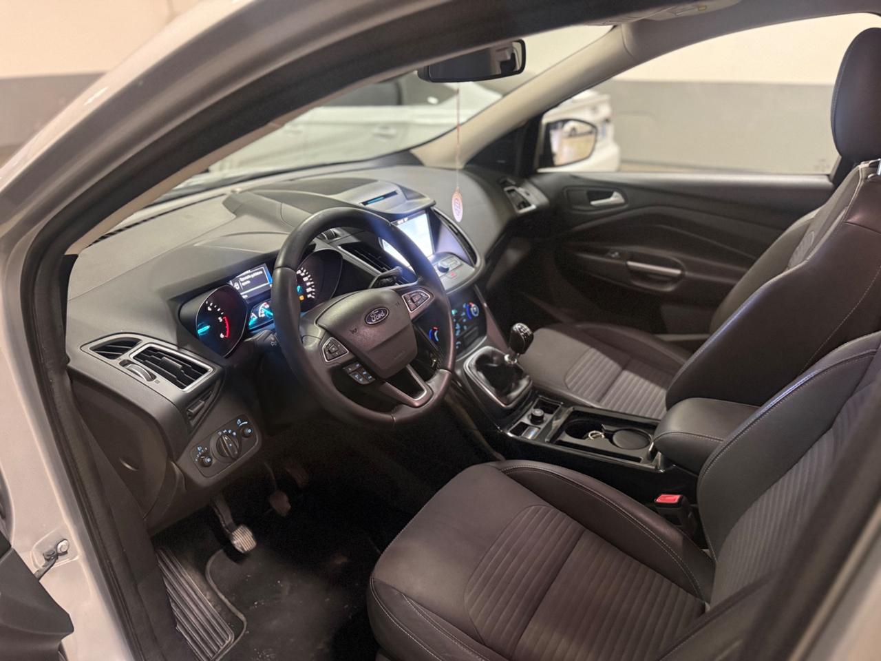 Ford Kuga 1.5 TDCI 120 CV S&S 2WD Titanium