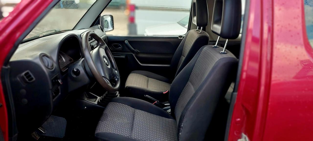 Suzuki Jimny 1.3i 16V cat 4WD JLX