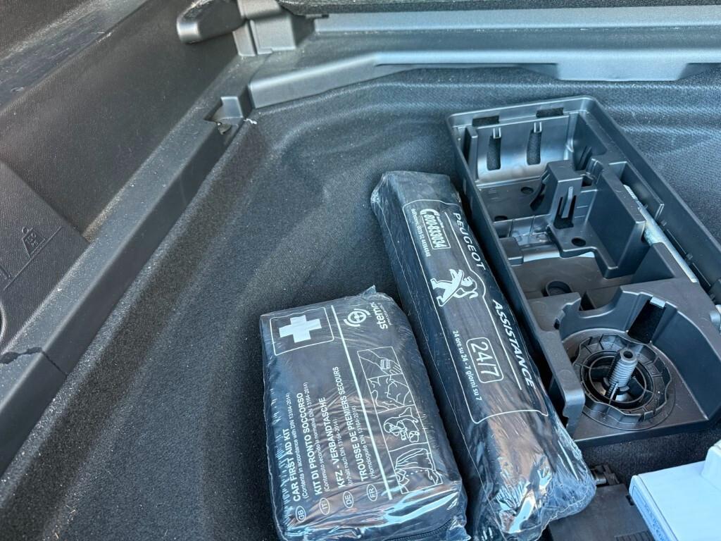 Peugeot 3008 BlueHDi 130 S&S EAT8 Allure Pack