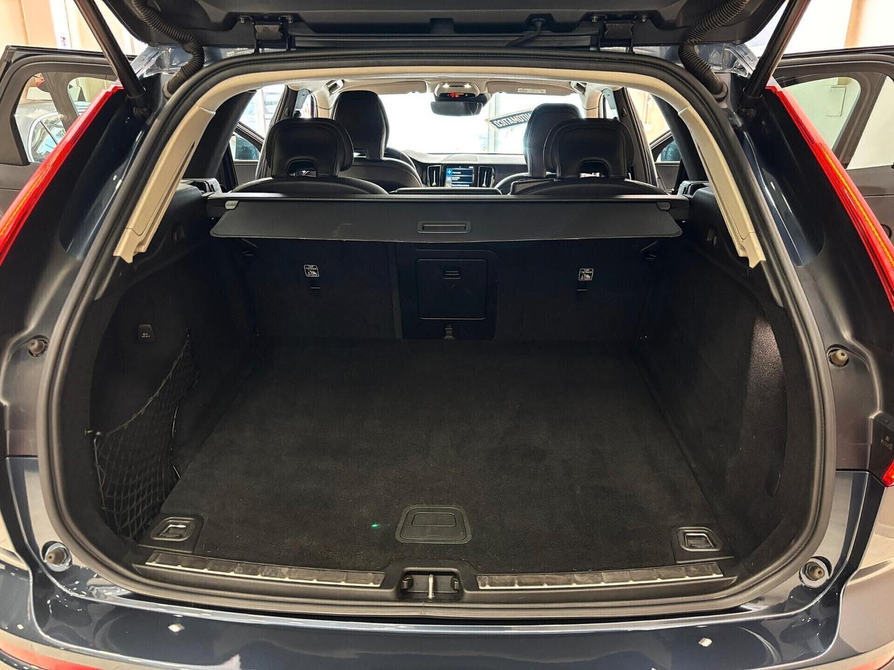Volvo XC60 2.0 B4 AWD **BELLA**PERFETTA