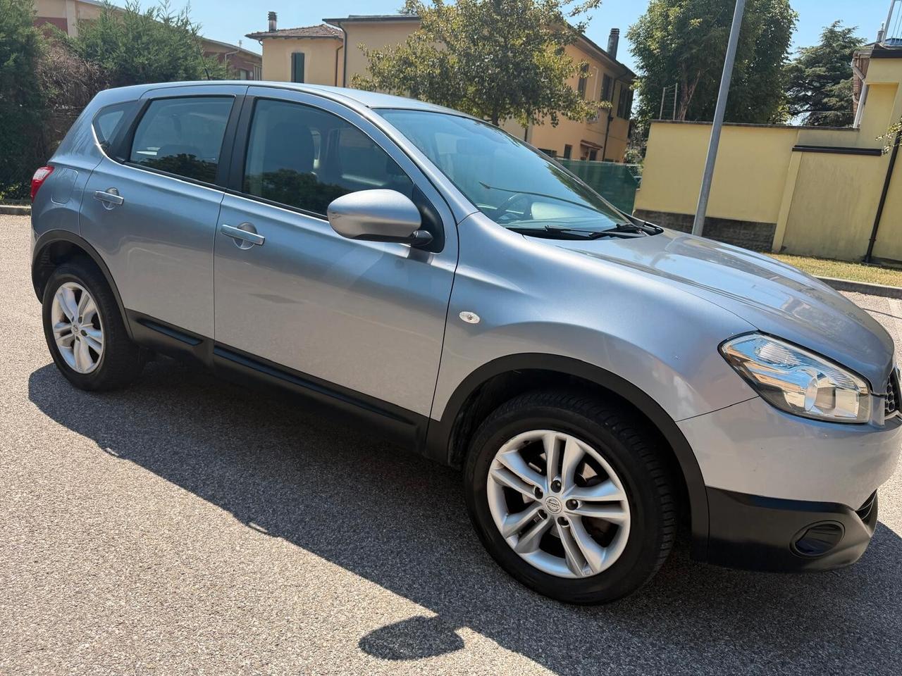 Nissan Qashqai 1.6 dci - NEOPATENTATI - 12 MESI DI GARANZIA -