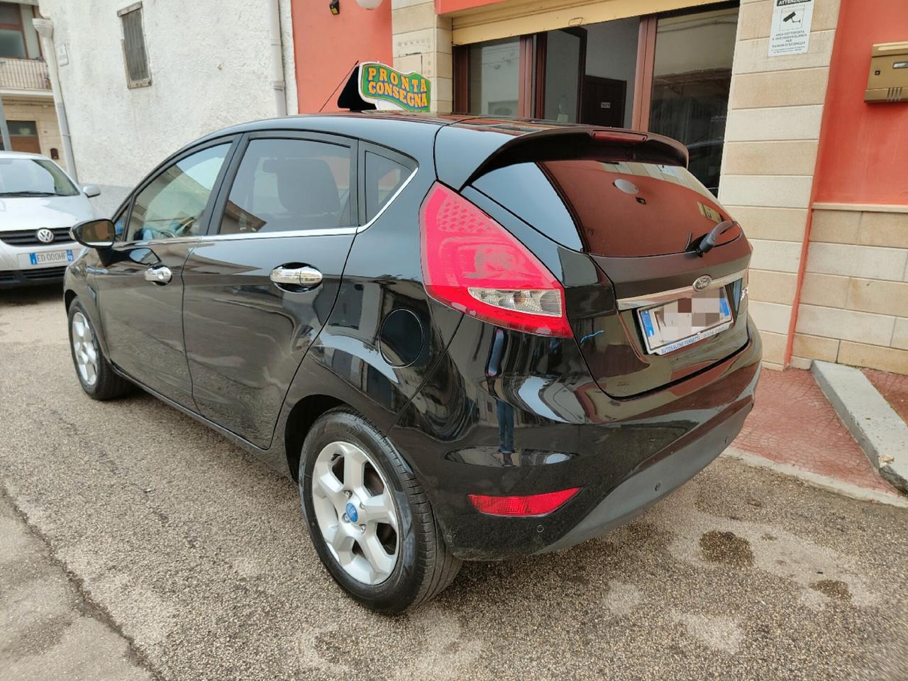 Ford Fiesta 1.4 5 porte Bz.- GPL Titanium