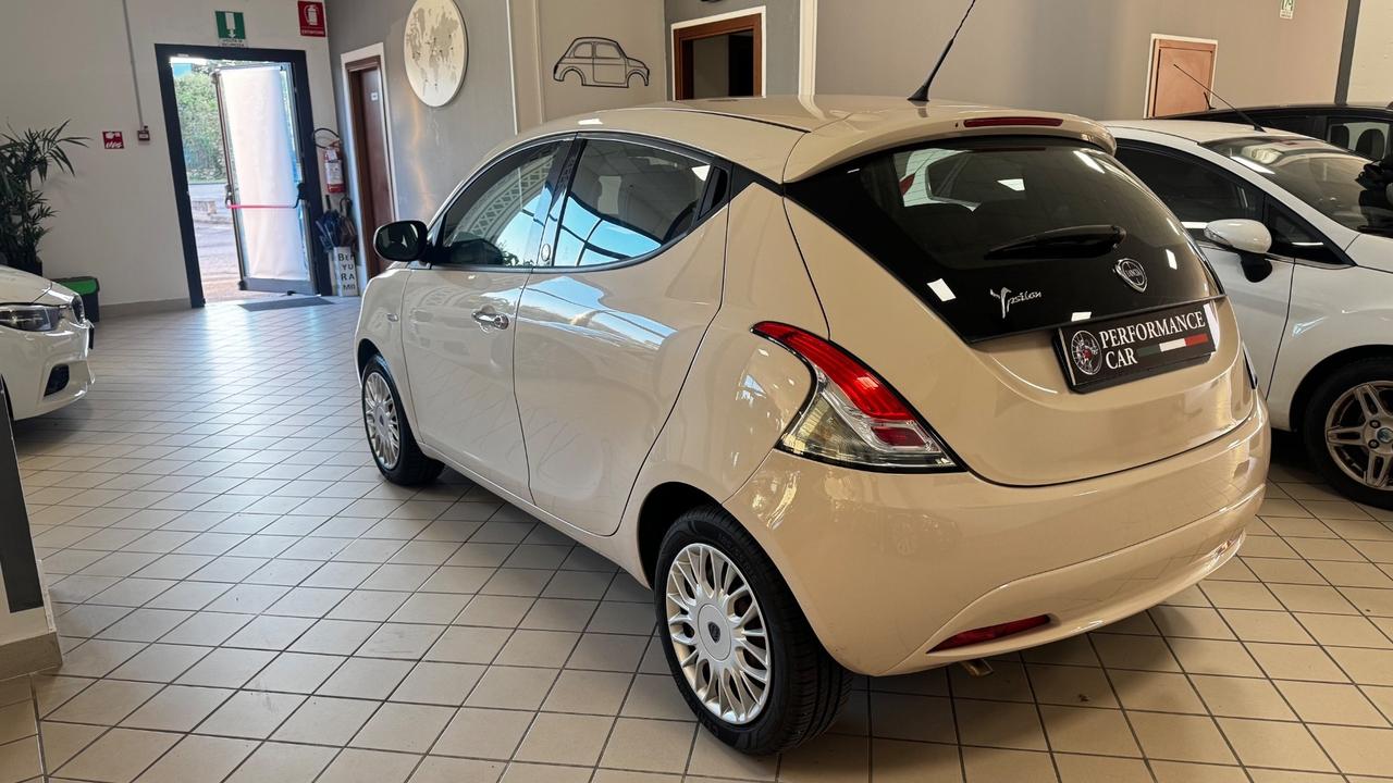 Lancia Ypsilon 1.2 69 CV 5 porte GPL Ecochic Elefantino