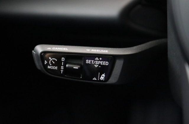 PORSCHE Macan Ev Bose Tetto Panoramico PASM