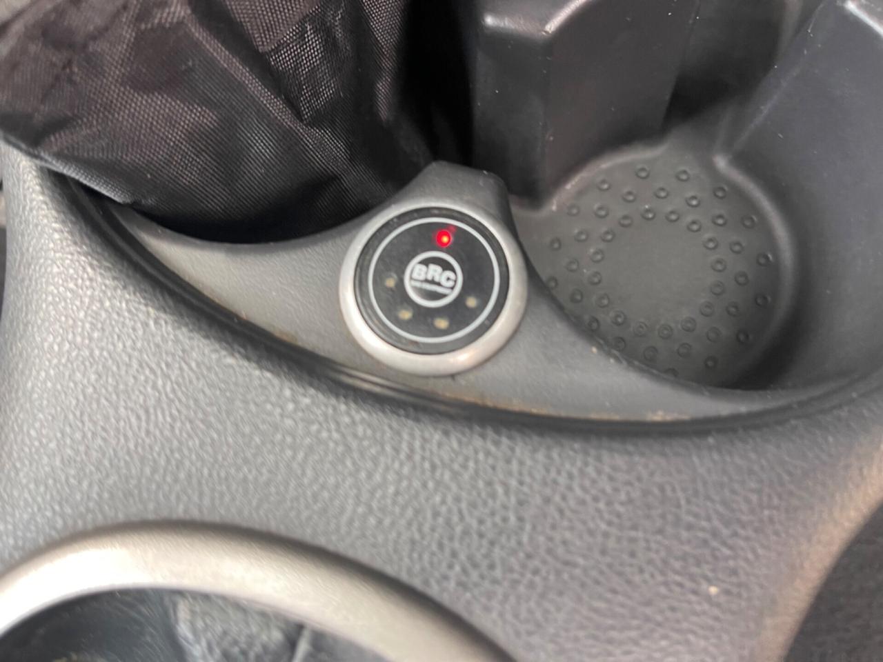 Nissan Micra 1.2 12V 5 porte GPL Eco Acenta