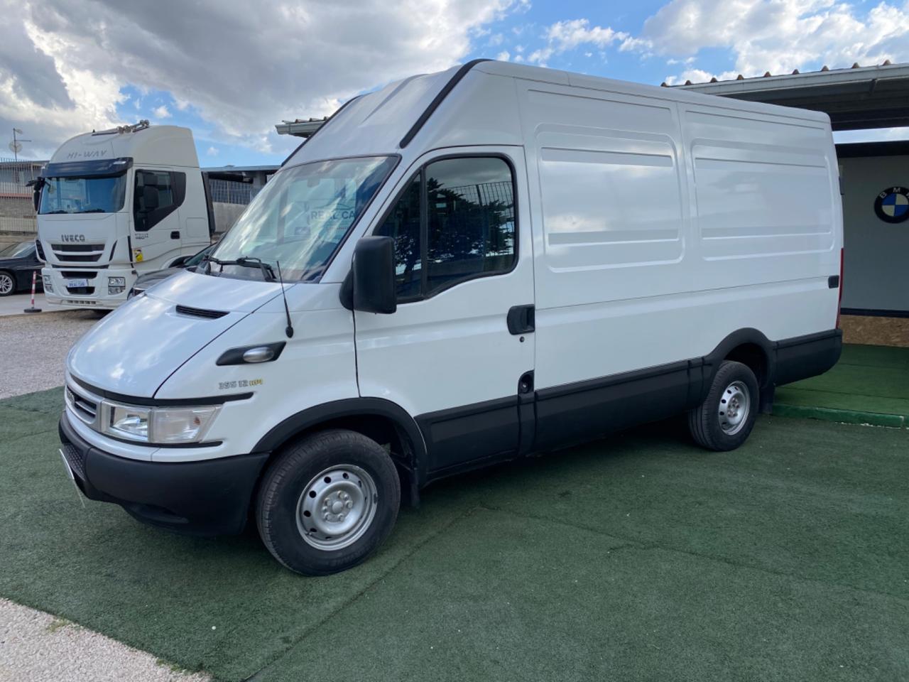 Iveco Daily 35S12 Furgone Clima