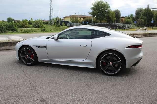 Jaguar F-Type Coupe 2.0 i4 R-Dynamic rwd 300cv - COLORE OPACO