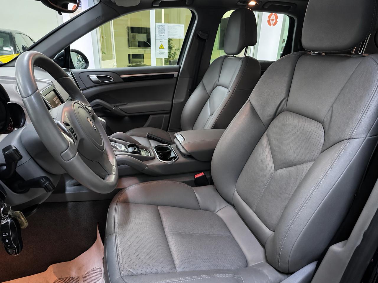 Porsche Cayenne 3.0 V6 tdi 245cv tiptronic