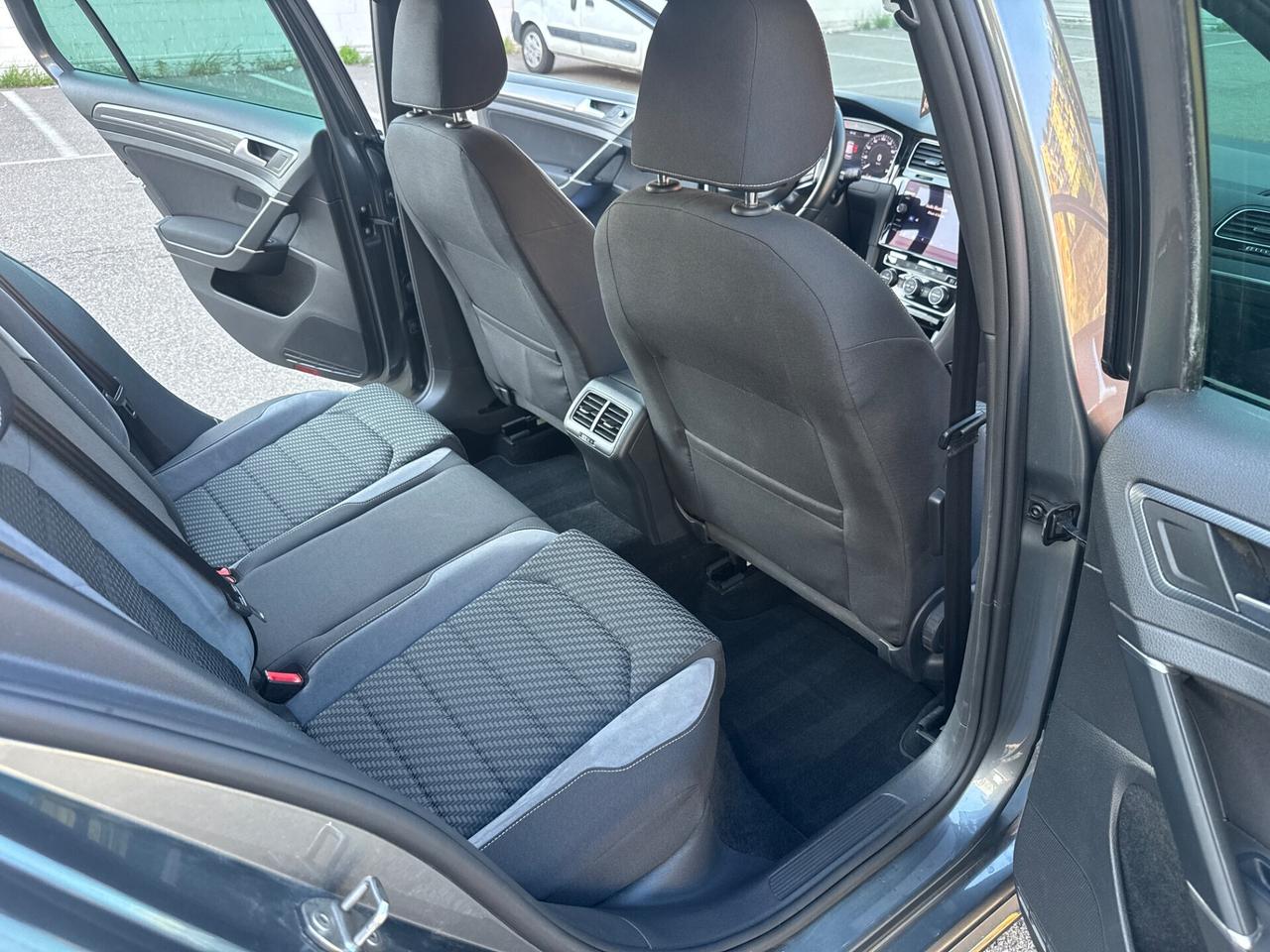 Volkswagen Golf 7.5 1.4 125 CV Rline digitale 2018