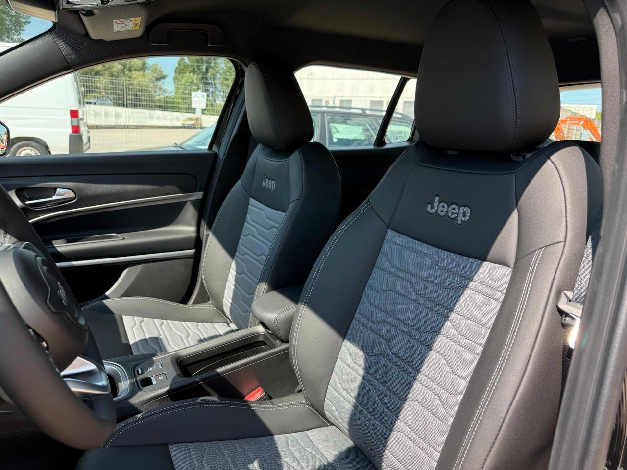Jeep Avenger 4xe Hybrid mhev Upland 1.2 145cv IVA ESPOSTA