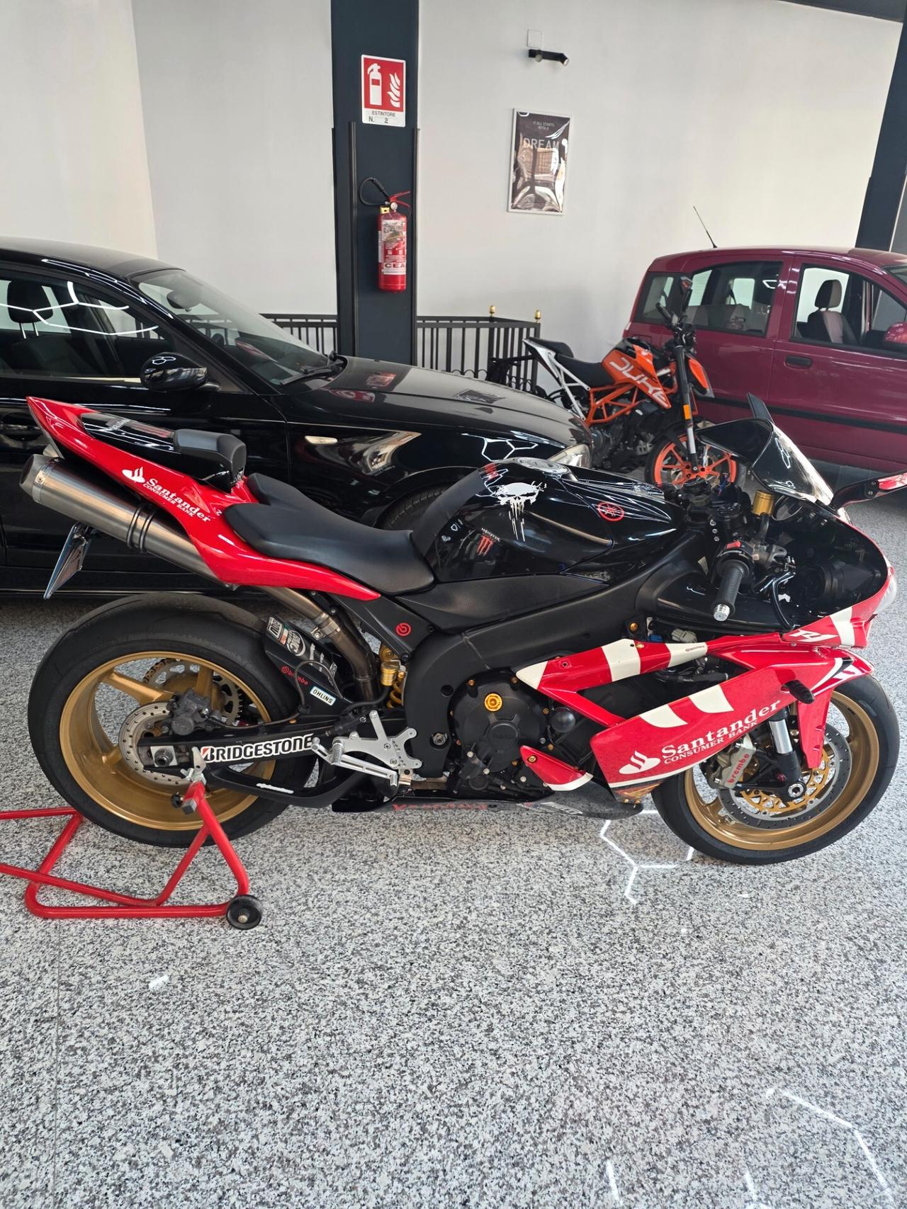 Yamaha YZF R1