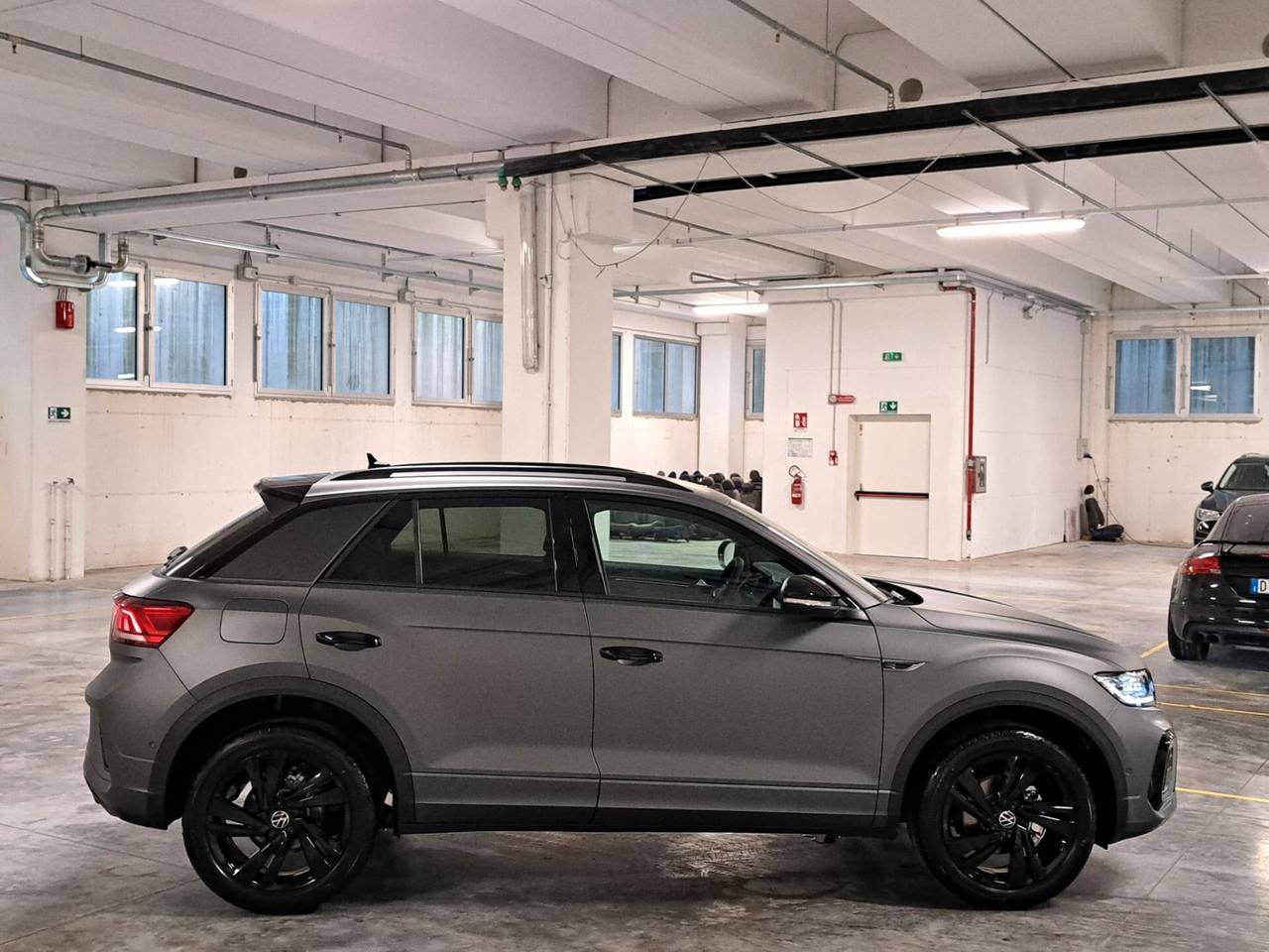 Volkswagen T-Roc 1500 TSI ACT R-Line Plus OPACA