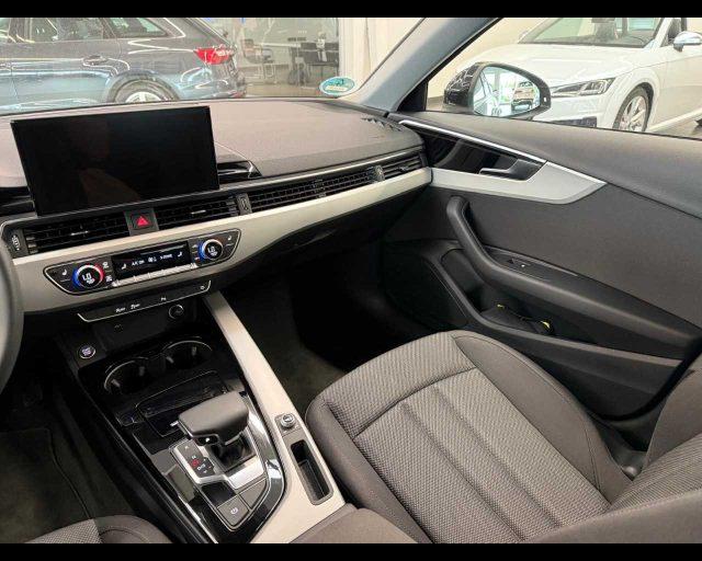 AUDI A4 Avant 35 TFSI S tronic Business Advanced