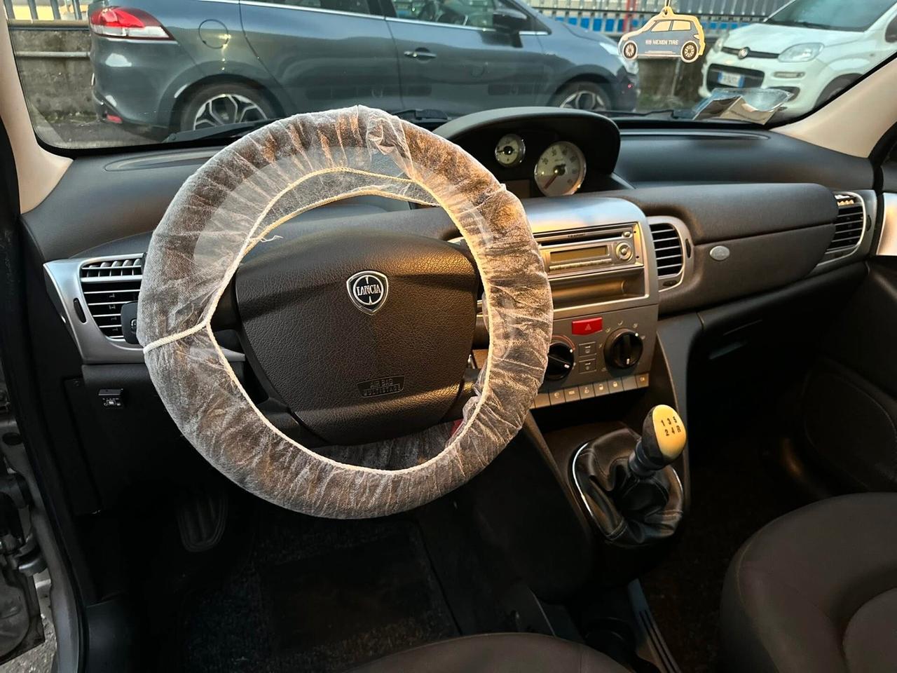 Lancia Ypsilon 1.2 69 CV Platinum GPL NEOPATENTATI