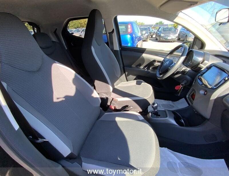 Toyota Aygo 2ª serie Connect 1.0 VVT-i 72 CV 5 porte x-play MMT