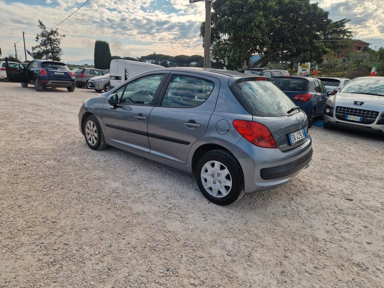 Peugeot 207 1.4 8V 75CV 5p. X Line ECO GPL