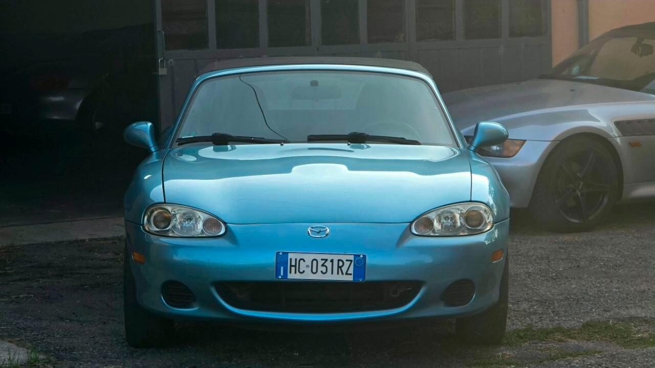 Mazda MX-5 1.6i 16V Rainbow