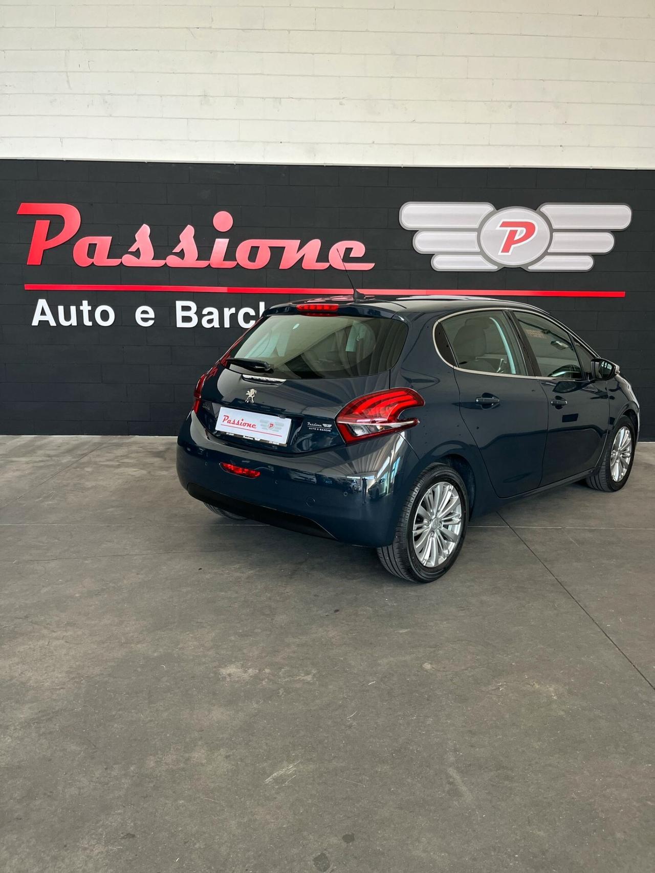 Peugeot 208 PureTech 82 5 porte Allure