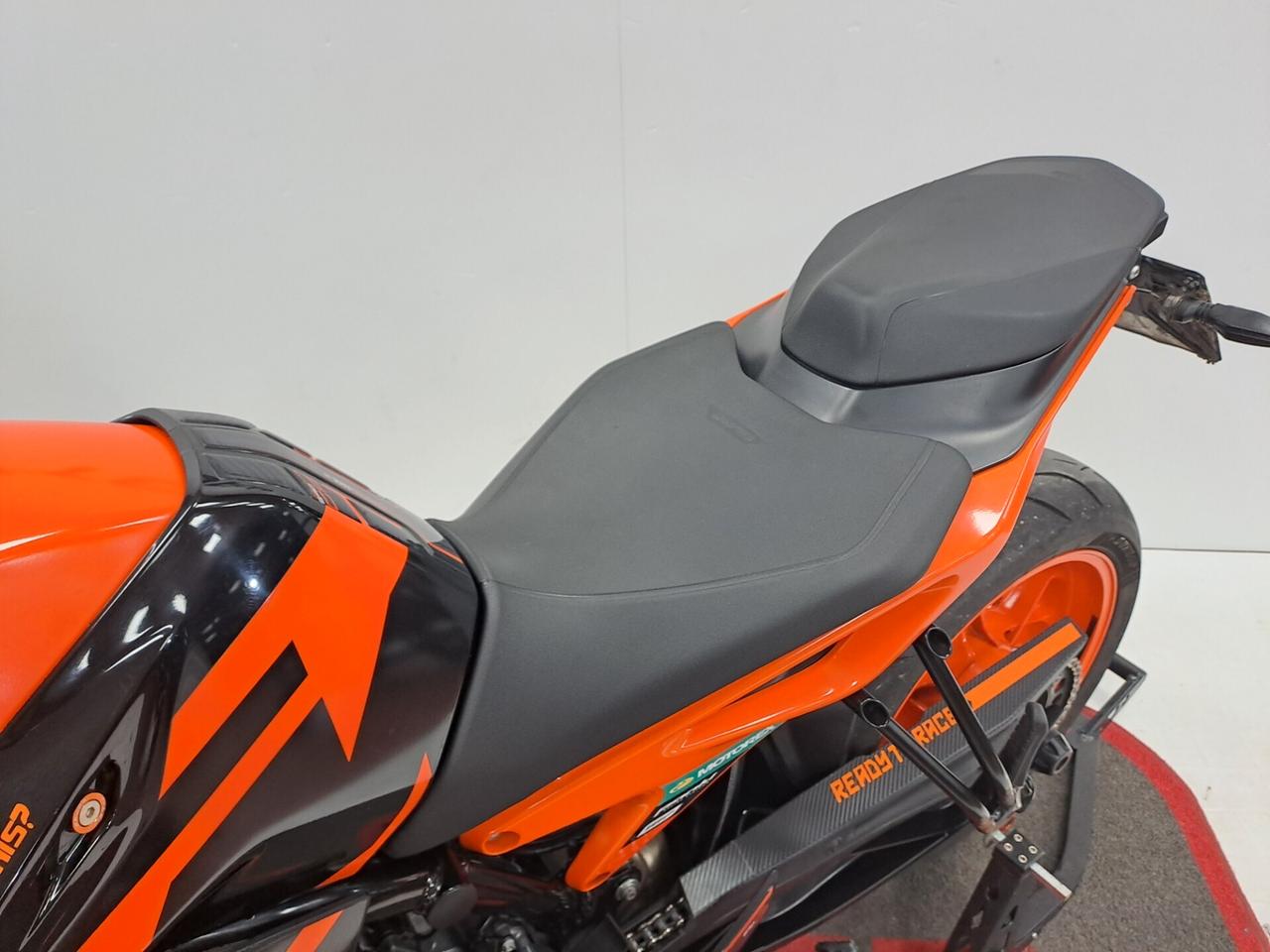 KTM Duke 890 GP TUA DA 84€ / MESE – ACCONTO 0