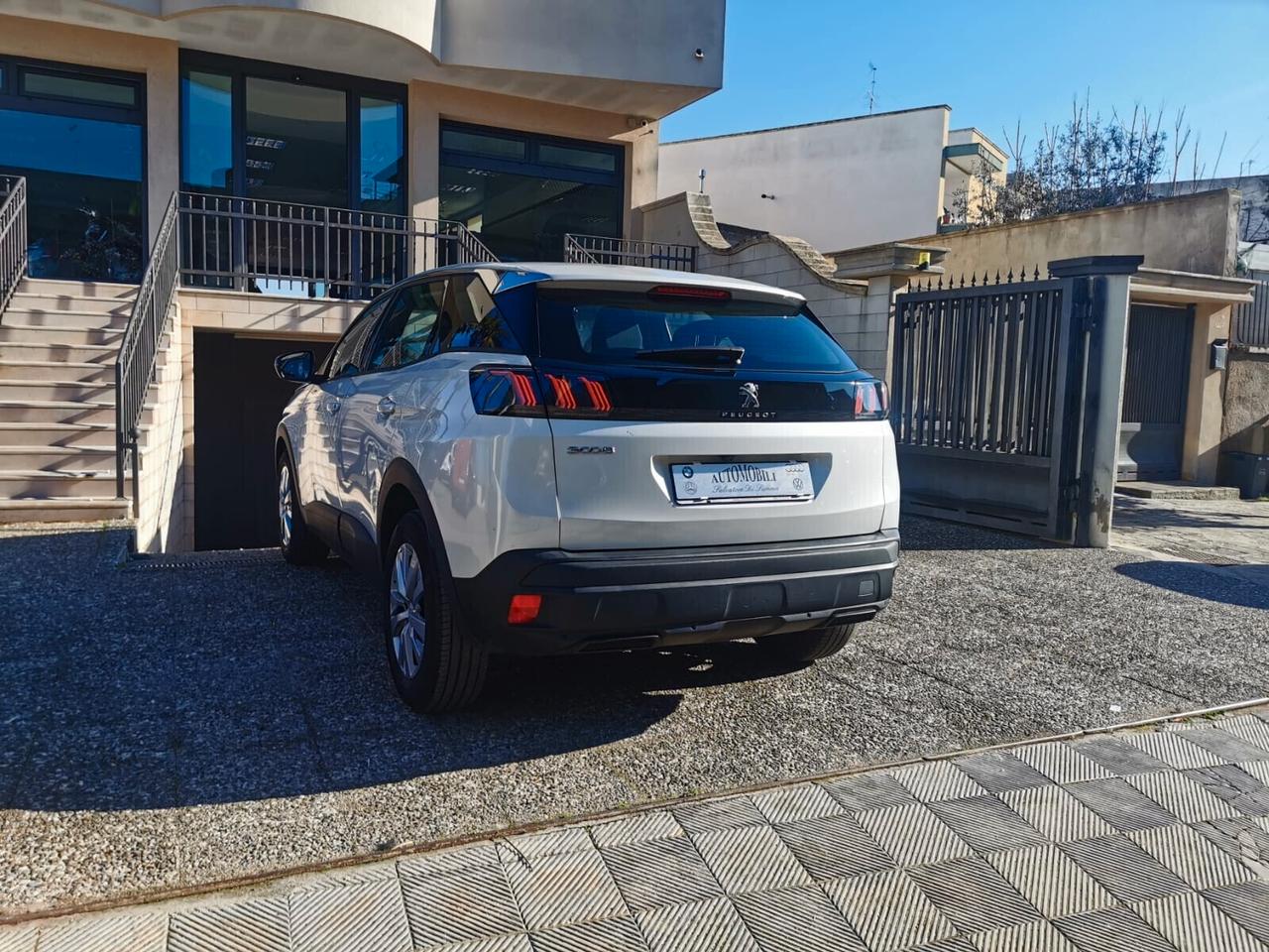 Peugeot 3008 BlueHDi 130 S&S EAT8 Active Pack