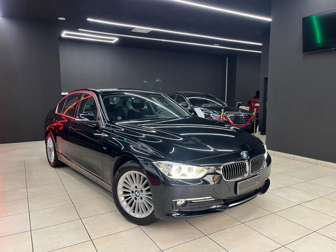 Bmw 318d Luxury Auto 143CV