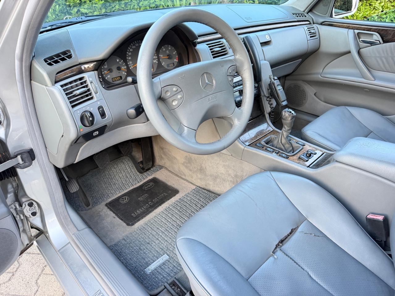 Mercedes-benz E 270 CDI Avantgarde