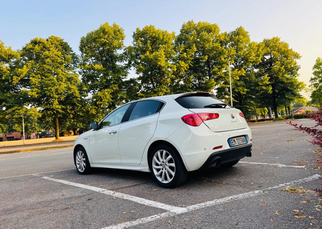 Alfa Romeo Giulietta 2.0 JTDm-2 140 CV Exclusive