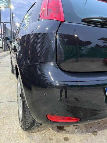 FIAT Punto 1.4 8V 5 porte Natural Power Street