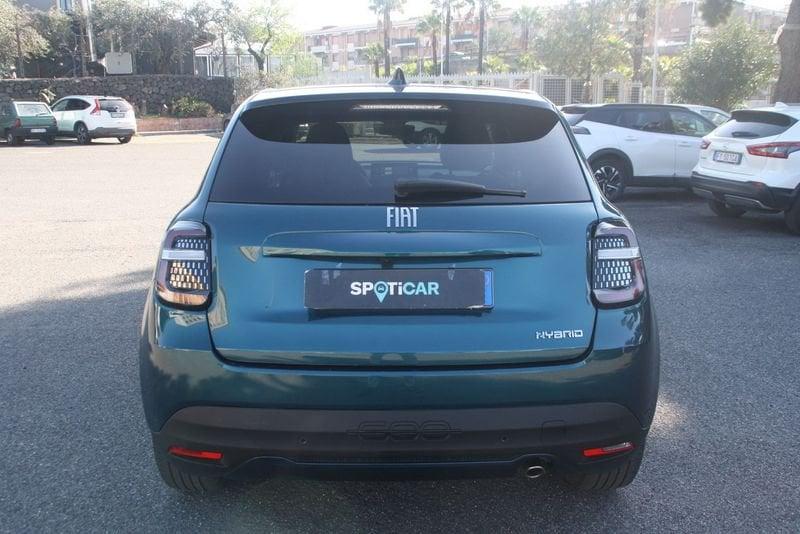 FIAT 600 1.2 Hybrid 110cv La Prima