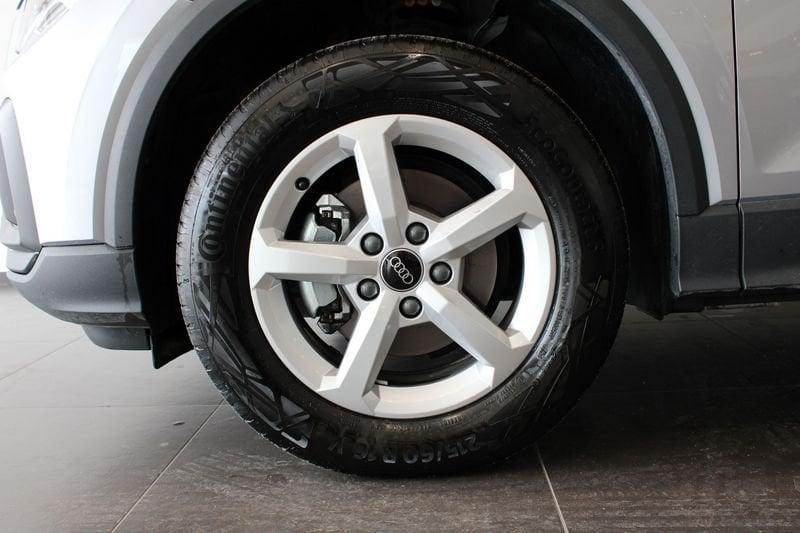 Audi Q2 30 TDI Business