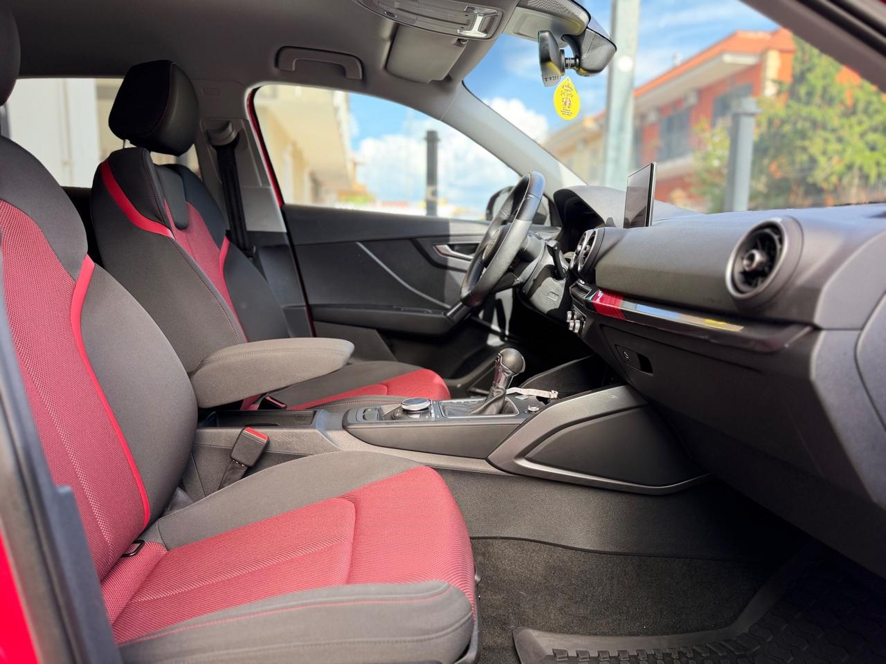 Audi Q2 30 TDI S line Edition