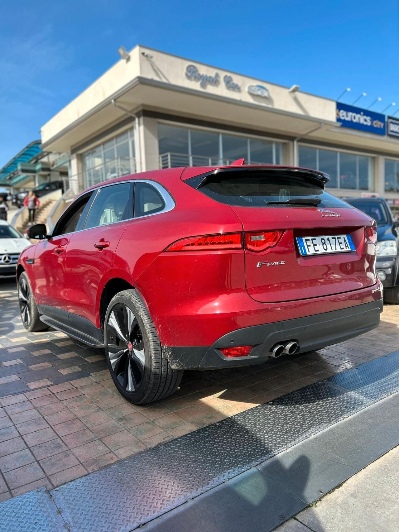 Jaguar F-Pace