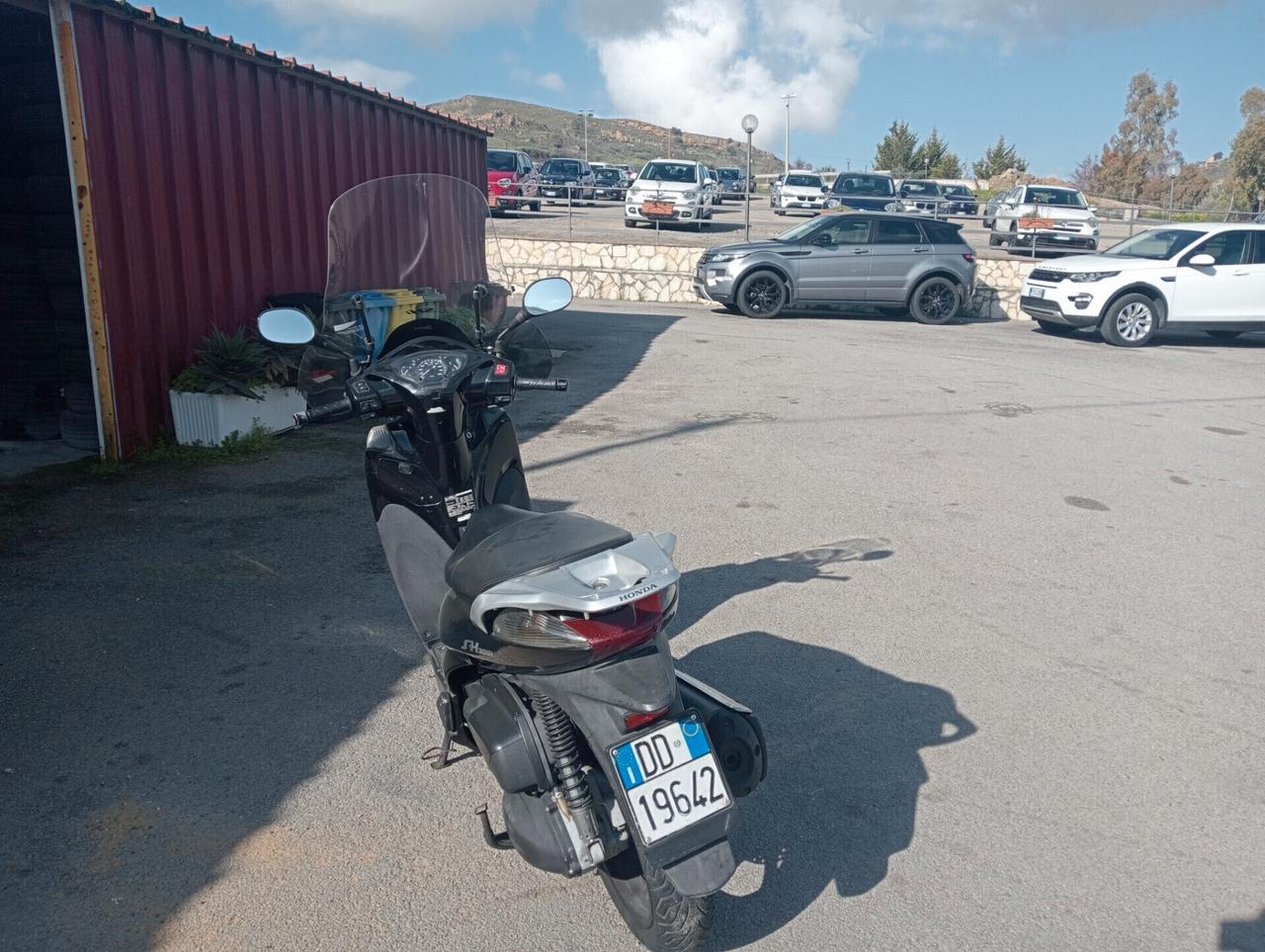 Honda SH 300 sport