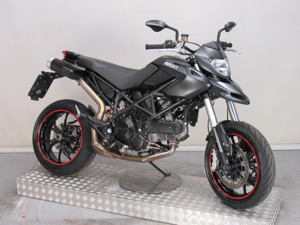 Ducati Hypermotard 796
