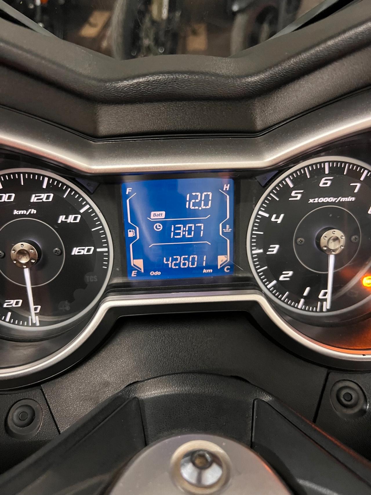 Yamaha X-Max 300