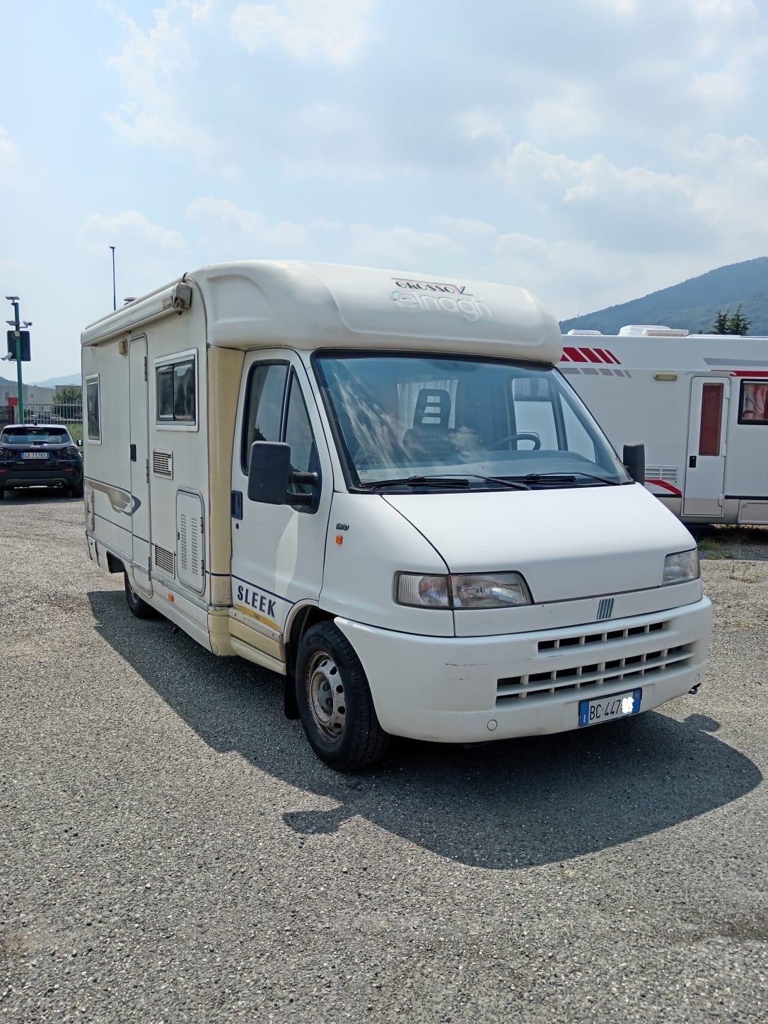 Elnagh SLEEK del 99 SEMINTEGRALE in saldo