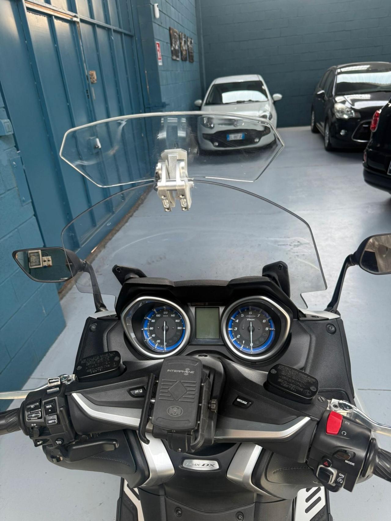 T MAX 530 DX ICE FLUO MY2019