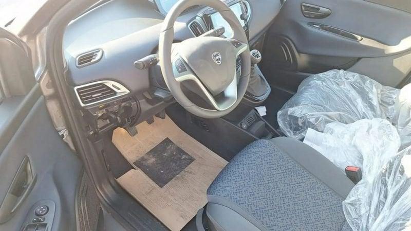 Lancia Ypsilon 1.0 firefly hybrid Gold s&s 70cv