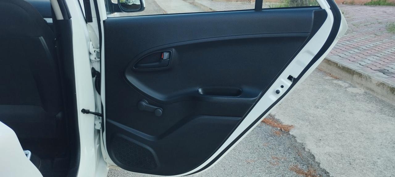 Kia Picanto 1.0 12V 5 porte Style