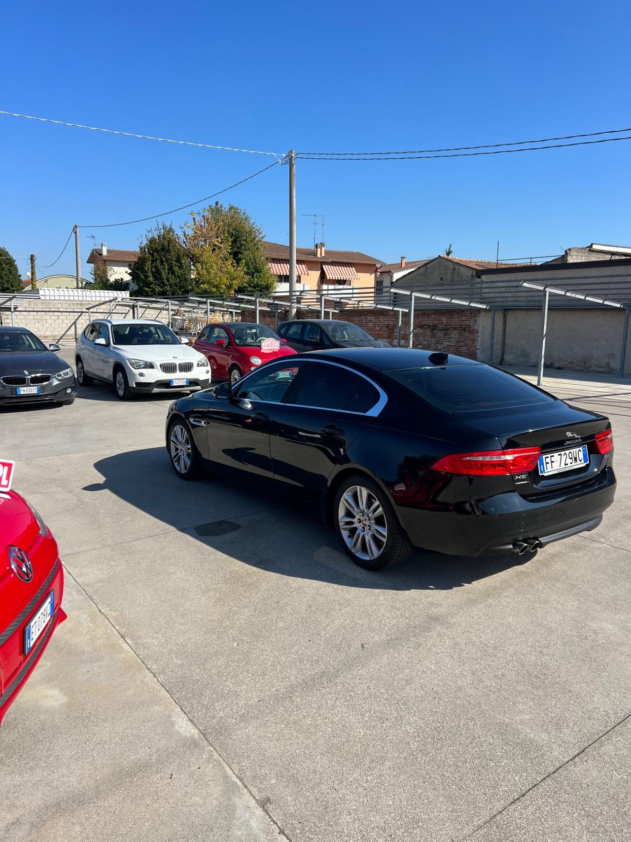 Jaguar XE 2.0 D Turbo 180CV Pure