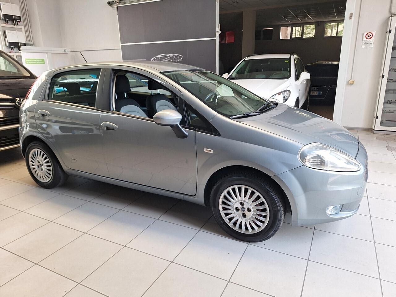 Fiat Grande Punto Grande Punto 1.4 3 porte Dynamic *PIENO OMAGGIO*