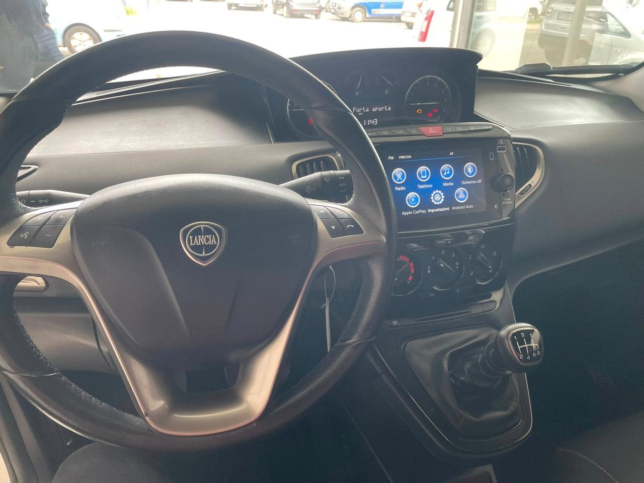 Lancia Ypsilon 1.0 FireFly 5 porte S&S Hybrid Ecochic Gold