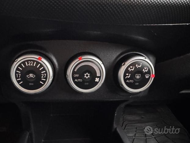 MITSUBISHI Outlander 7 posti 2.0 DI-D Intense DP