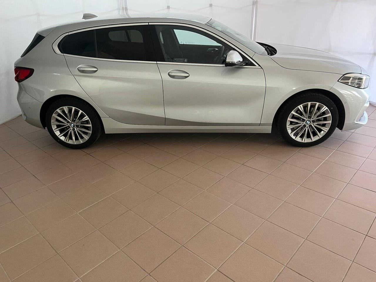 Bmw 116 116d 5p. Luxury