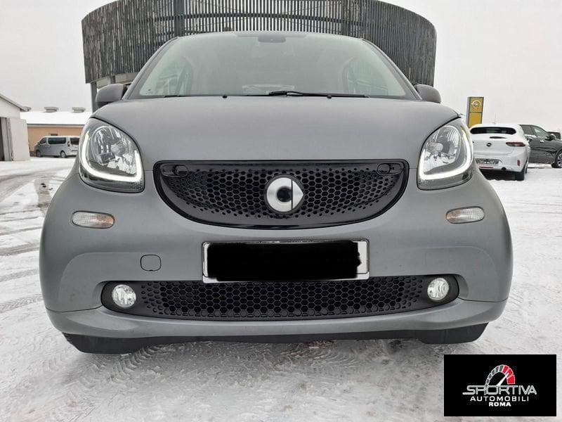 smart fortwo IN ARRIVO!!! RETROCAMERA OPACA SPORT PACK RATA MENSILE 245,00 EURO fortwo 70 1.0 Passion