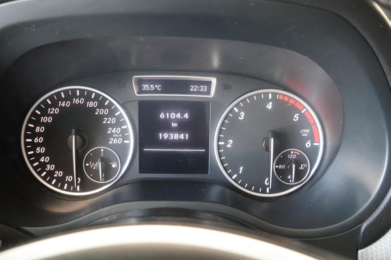 Mercedes-benz B 180 d Premium