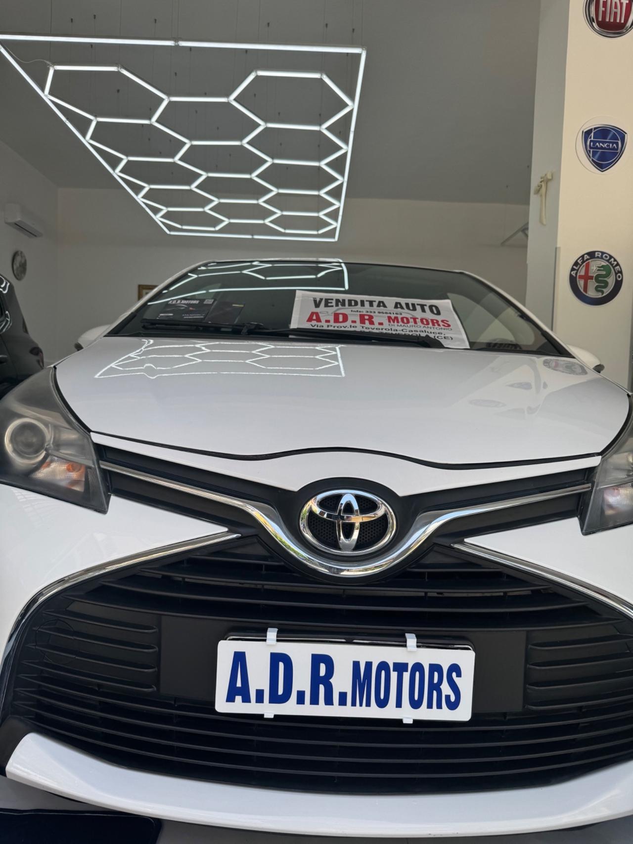 Toyota Yaris 1.0 5 porte Lounge